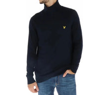 Carica l'immagine nel visualizzatore di Gallery, MAGLIONCINO LYLE E SCOTT  UOMO FILO COLLO ALTO BASIC LOGO LATO CUORE