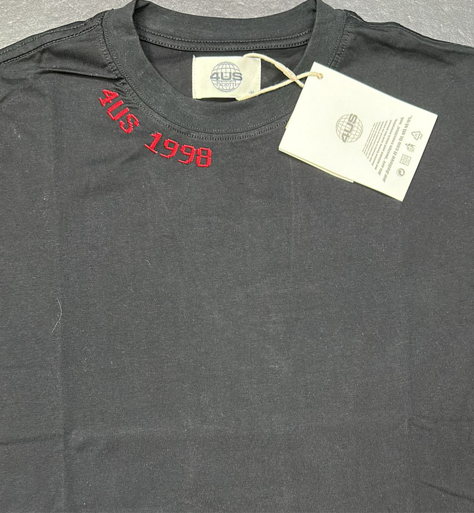 T-SHIRT PACIOTTI CON SCRITTA CURVA COLLETTO CUCITO