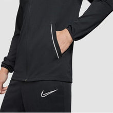 Carica l'immagine nel visualizzatore di Gallery, TUTA COMPLETA NIKE CON ZIP E LOGO LATO CUORE