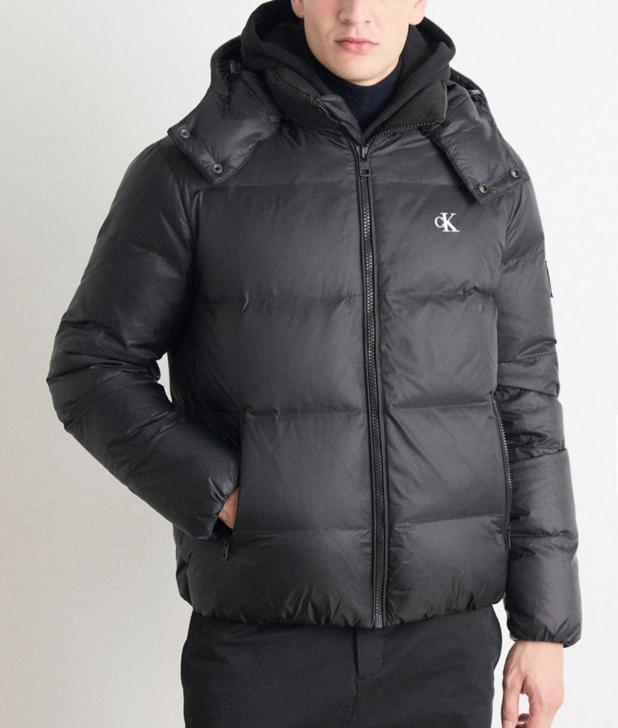 GIUBBINO CALVIN KLEIN UOMO PIUMINO INIZIALI PICCOLE LATO CUORE E TARGHETTA MANICA CUCITA