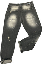 Carica l'immagine nel visualizzatore di Gallery, JEANS CIANOTIC UOMO FIT CON SFUMATURA GAMBA COLOR SABBIA E SCHIZZI COLORATI