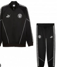 Carica l'immagine nel visualizzatore di Gallery, TUTA COMPLETA MANCHSTER CITY UOMO TERMICO  BANDA BIANCO-NERO