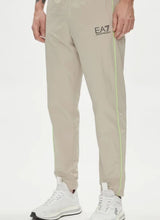 Carica l'immagine nel visualizzatore di Gallery, TUTA COMPLETA ARMANI UOMO LEGGERA LOGO MANICA