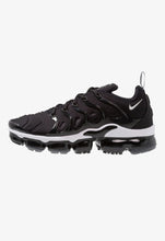 Carica l'immagine nel visualizzatore di Gallery, SCARPA AIR VAPORMAX PLUS BIANCO NERO