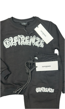 Carica l'immagine nel visualizzatore di Gallery, TUTA COMPLETA G2FIRENZE BIMBO SCRITTA CENTRALE GOMMA PITTURA