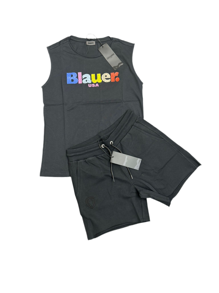 COMPLETO BLAUER CON SCRITTA MULTICOLOR