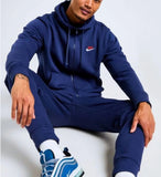 TUTA COMPLETA NIKE UNISEX FELPATA CON CAPPUCCIO, ZIP E SCRITTA ROSSA LATO CUORE