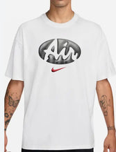 Carica l'immagine nel visualizzatore di Gallery, T-SHIRT NIKE CON LOGO CENTRALE NERO/GIALLO MOSTRO