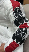 Carica l'immagine nel visualizzatore di Gallery, GIUBBINO BUTNOT UOMO PIUMINO CON BANDA MANICA TESCHIO