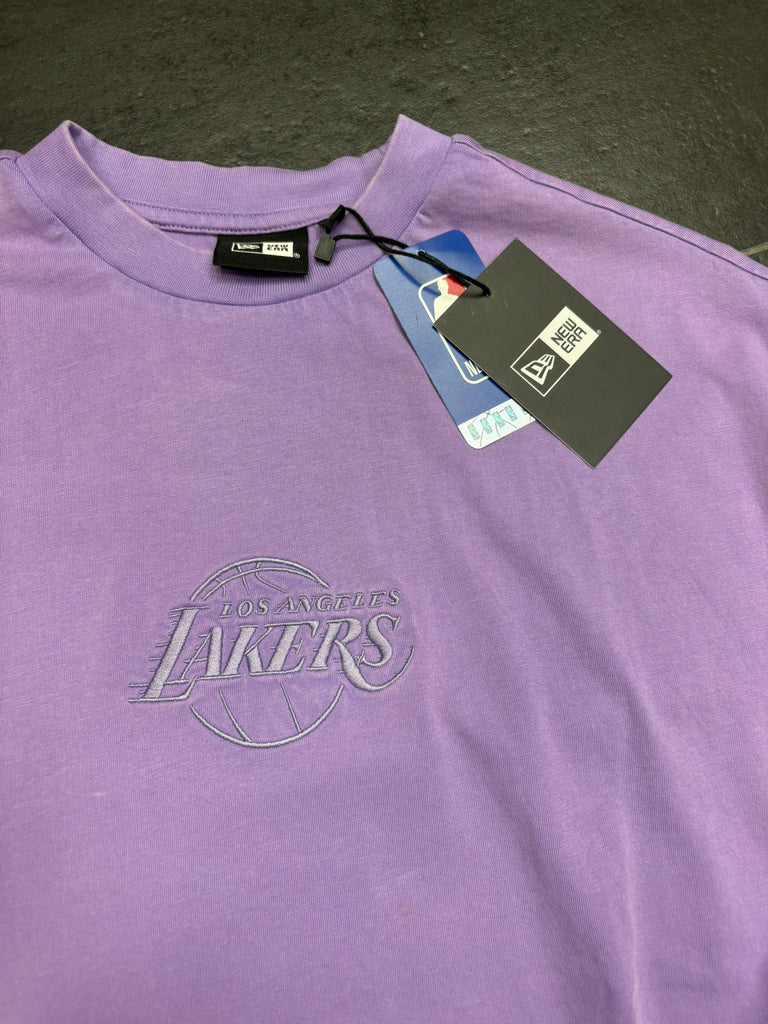 COMPLETO NEW ERA SCRITTA CENTRALE CUCITA