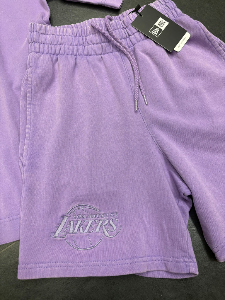 COMPLETO NEW ERA SCRITTA CENTRALE CUCITA