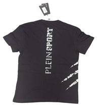 Carica l'immagine nel visualizzatore di Gallery, T-SHIRT PLEIN SPORT CON GRAFFI LATERALI E SCRITTA RETRO VERTICALE