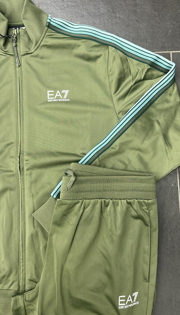 TUTA COMPLETA EA7 UOMO ACETATA GIROCOLLO CON BANDE SULLE SPALLE E LOGO LATO CUORE