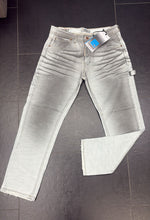 Carica l'immagine nel visualizzatore di Gallery, JEANS CIANOTIC FIT WEBBER SBIADITO CON BOTTONI