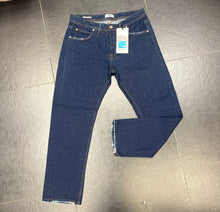 Carica l'immagine nel visualizzatore di Gallery, JEANS CIANOTIC STRAIGHT FIT 01 BLU CON CUCITURE MARRONI