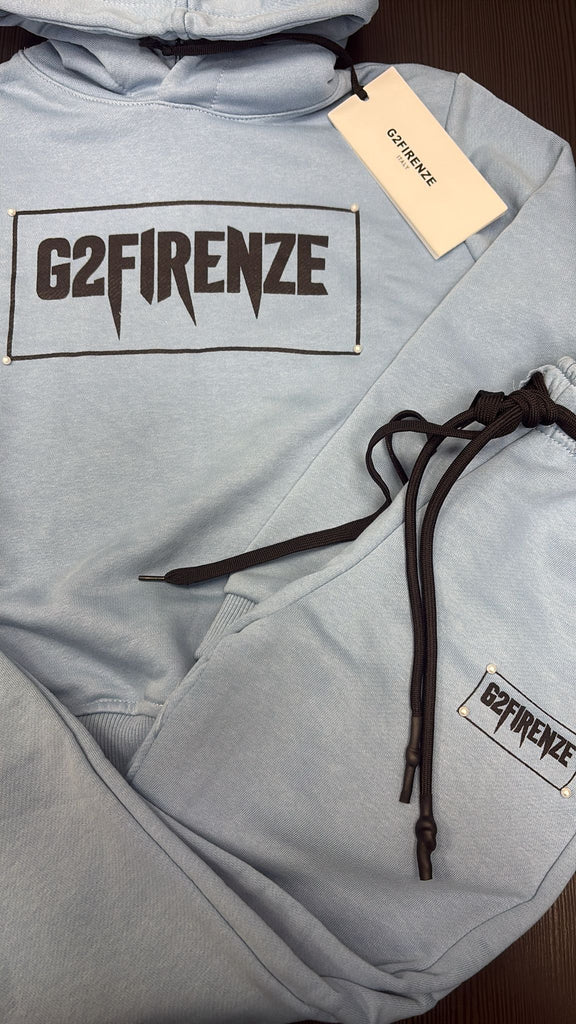 TUTA COMPLETA G2FIRENZE CON SCRITTA ASTRATTA E PERLINE