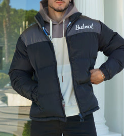 GIUBBINO BUTNOT UOMO PIUMINO CON BANDA NERA SCRITTA LATO CUORE E SPALLE