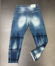 Carica l'immagine nel visualizzatore di Gallery, JEANS CIANOTIC , BOTTONI E SCHIZZI BIANCHI