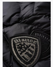 Carica l'immagine nel visualizzatore di Gallery, GIUBBINO BLAUER A ONDA CON LOGO BRACCIO BRILLANTINATO