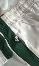 Carica l&#39;immagine nel visualizzatore di Gallery, TUTA COMPLETA LACOSTE UNISEX MICROFIBRA CON BANDE LATERALI COLORATE E LOGO GRANDE RETRO