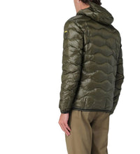 Carica l'immagine nel visualizzatore di Gallery, GIUBBINO BLAUER LUCINO ONDA CON LOGO E SCRITTA FLUO E CERNIERA TRASVERSALE LATO CUORE