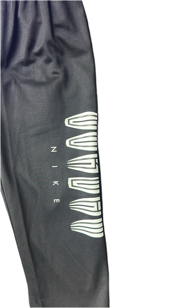 TUTA COMPLETA JORDAN LOGO LATO CUORE BIANCO