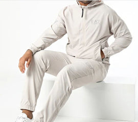 TUTA COMPLETA ARMANI UOMO  LEGGERA LOGO LATO CUORE STAMPATO