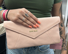 POCHETTE MARC ELLIS LOGO DORATO CENTRALE