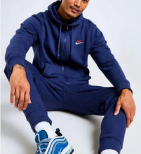 Carica l&#39;immagine nel visualizzatore di Gallery, TUTA COMPLETA NIKE UNISEX FELPATA CON CAPPUCCIO, ZIP E SCRITTA ROSSA LATO CUORE