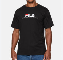 Carica l&#39;immagine nel visualizzatore di Gallery, T-SHIRT FILA UNISEX COTONE CON LOGO CENTRALE CUCITO