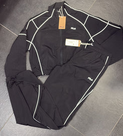 TUTA COMPLETA FILA CON ZIP LOGO LATO CUORE CUCITO E BORDINI BIANCHI LATERALI