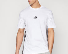 Carica l&#39;immagine nel visualizzatore di Gallery, T-SHIRT ADIDAS UNISEX COTONE CON BANDE LATELARI NERE