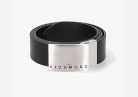 CINTURA RICHMOND CON TARGHETTA ARGENTO CON SCRIITA NERA