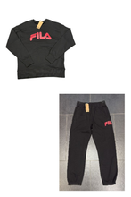 Carica l'immagine nel visualizzatore di Gallery, TUTA COMPLETA FILA CON SCRITTA ROSSA GIROCOLLO