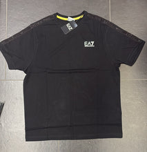 Carica l'immagine nel visualizzatore di Gallery, T-SHIRT EA7 CON BORDO MANICA DI GOMMA
