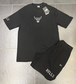 COMPLETO NEW ERA CON LOGO TORO CENTRALE