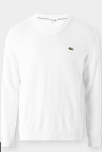 Carica l'immagine nel visualizzatore di Gallery, MAGLIONCINO LACOSTE CON SCOLLO A V E LOGO LATO CUORE