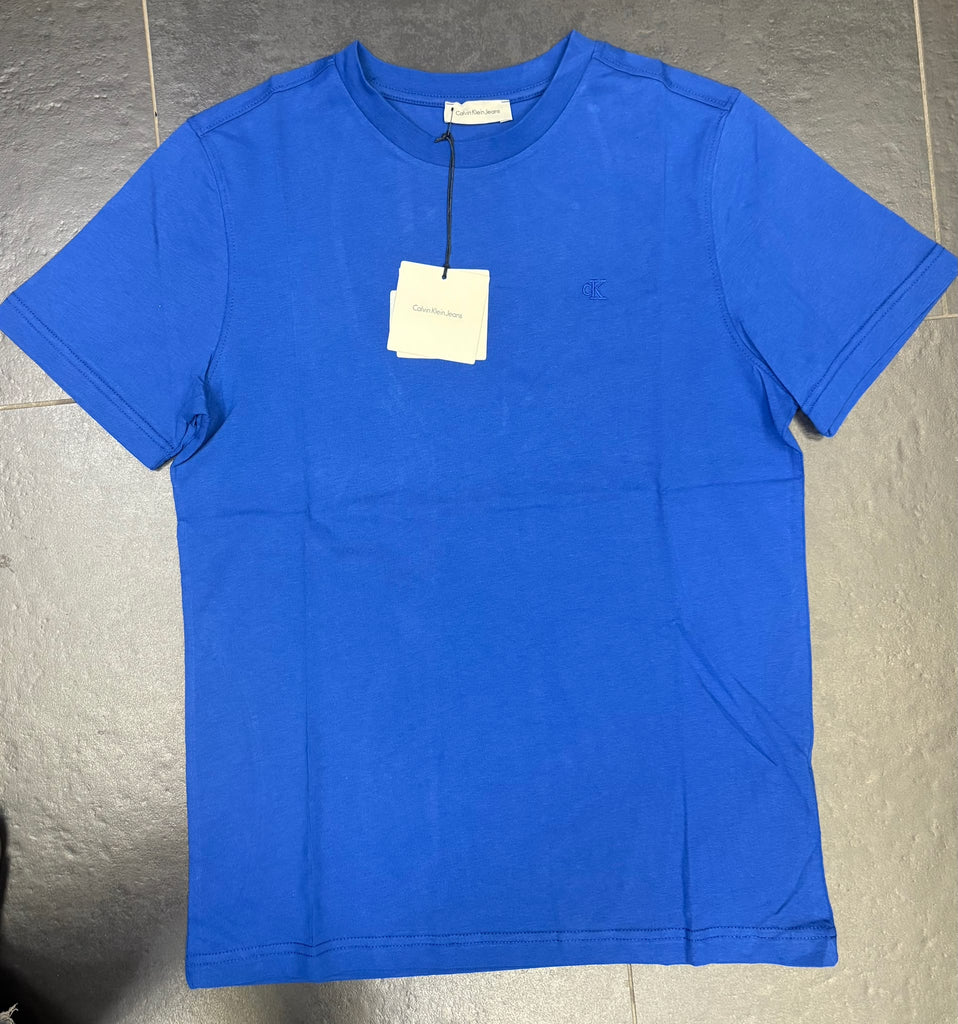 T-SHIRT CALVIN KLEIN CON LOGO PICCOLO CUCITO LATO CUORE