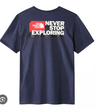 Carica l'immagine nel visualizzatore di Gallery, T-SHIRT THE NORTH FACE LOGO PICCOLO LATO CUORE