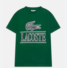 Carica l'immagine nel visualizzatore di Gallery, T-SHIRT LACOSTE CON STEMMA E SCRITTA NERA
