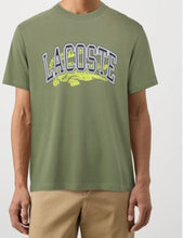 Carica l'immagine nel visualizzatore di Gallery, T-SHIRT LACOSTE CON SCRITTA DOPPIA E COCCODRILLO SGRANATO