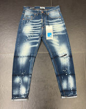Carica l'immagine nel visualizzatore di Gallery, JEANS CIANOTIC , BOTTONI E SCHIZZI BIANCHI