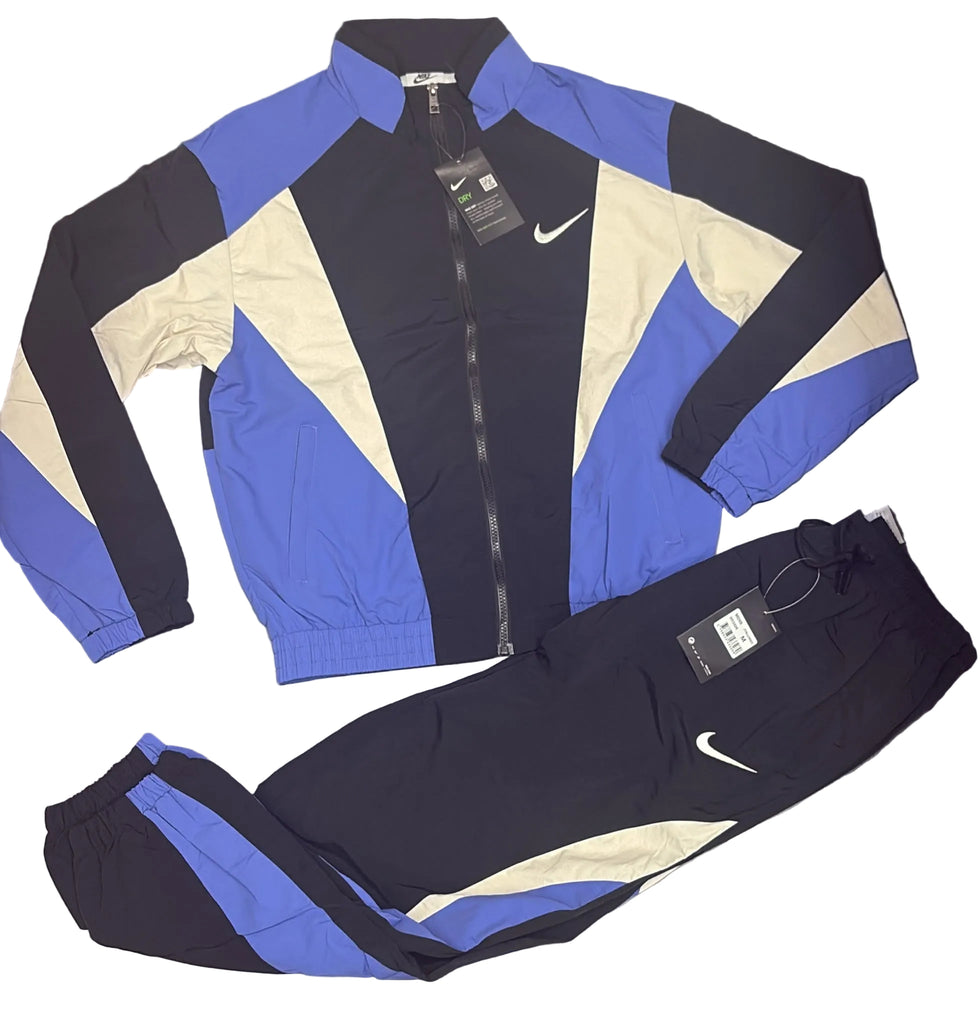 TUTA COMPLETA NIKE SENZA CAPPUCCIO
