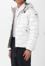 Carica l'immagine nel visualizzatore di Gallery, GIUBBINO BLAUER A ONDA CON LOGO BIANCO E TASCA LATO CUORE