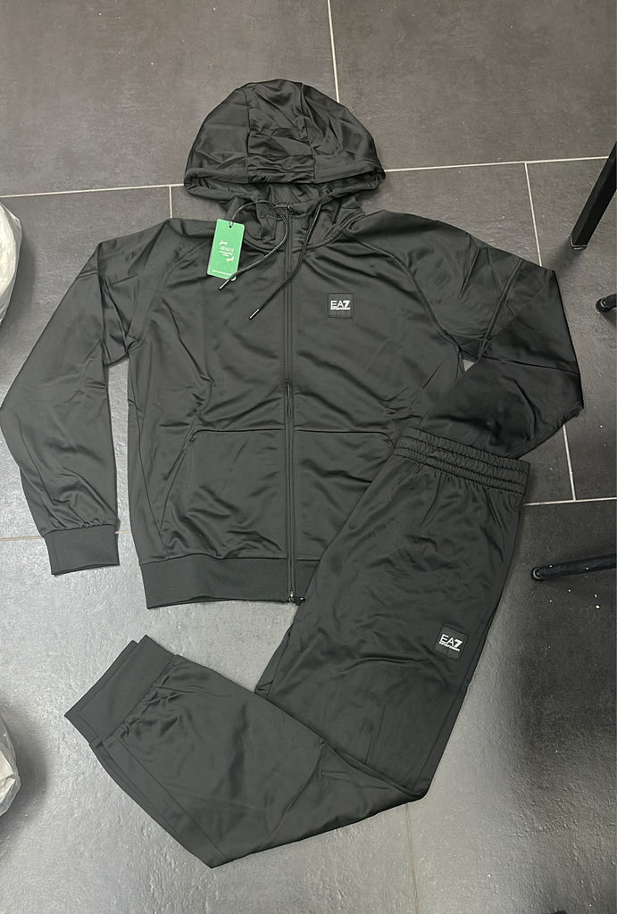 TUTA COMPLETA EA7 UOMO ACETATA CON CAPPUCCIO E LOGO LATO CUORE E RETRO BIANCO