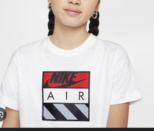 Carica l&#39;immagine nel visualizzatore di Gallery, T-SHIRT NIKE QUADRATO CENTRALE CON SCRITTA